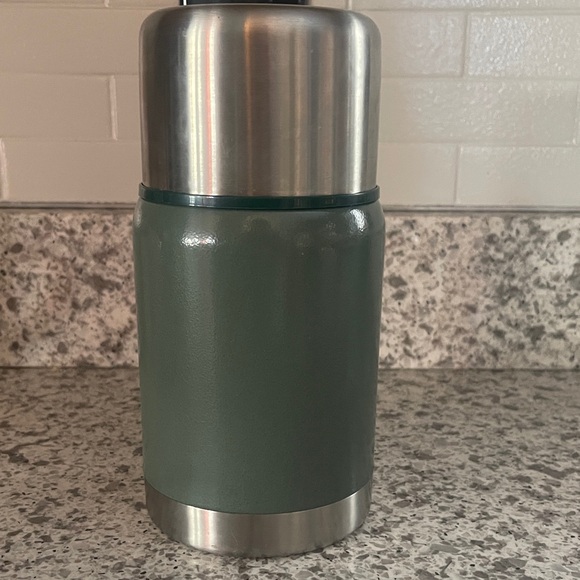 Stanley Adventure Series Stainless Steel Thermos 20-00790 A18 24 oz - Picture 2 of 4